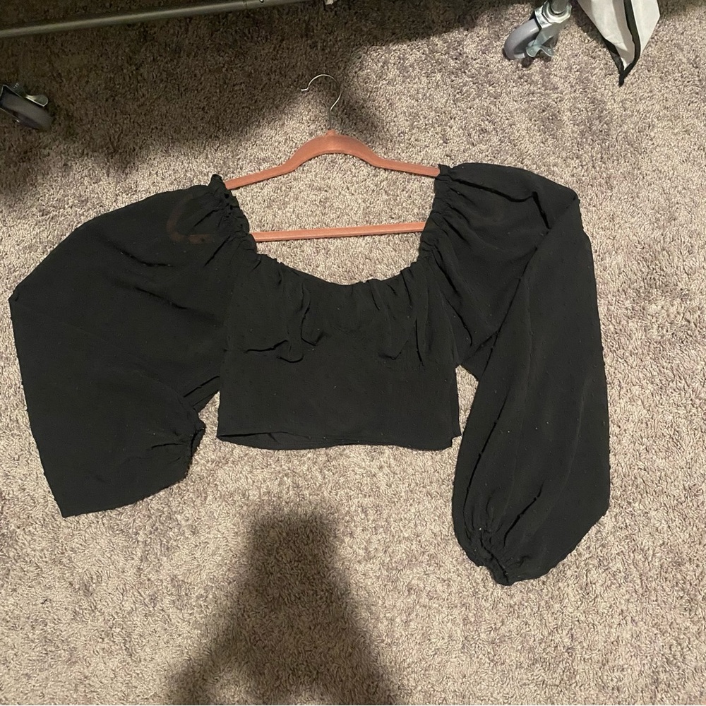 Cropped Balloon Sleeve Blouse